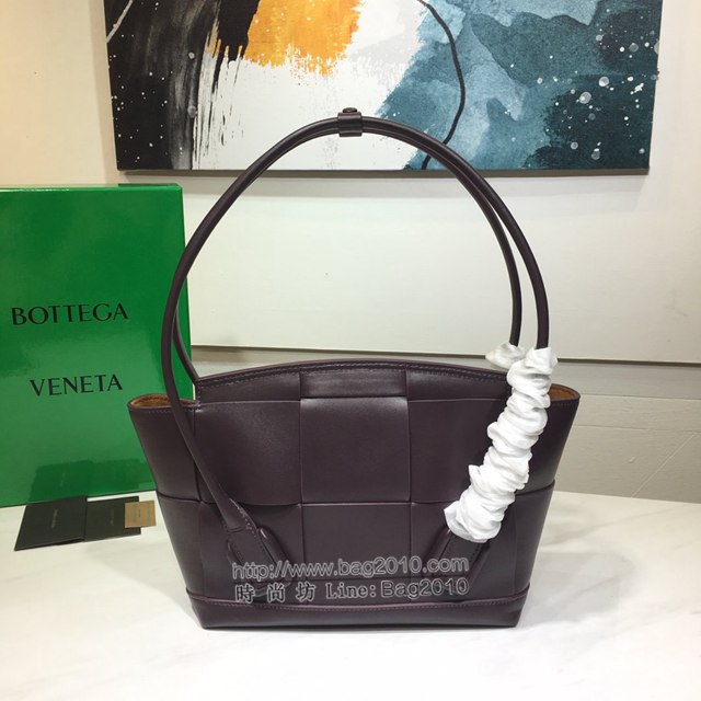 Bottega veneta高端女包 寶緹嘉爆款THE ARCO編織款手提包  BV經典款蝙蝠包  gxz1115